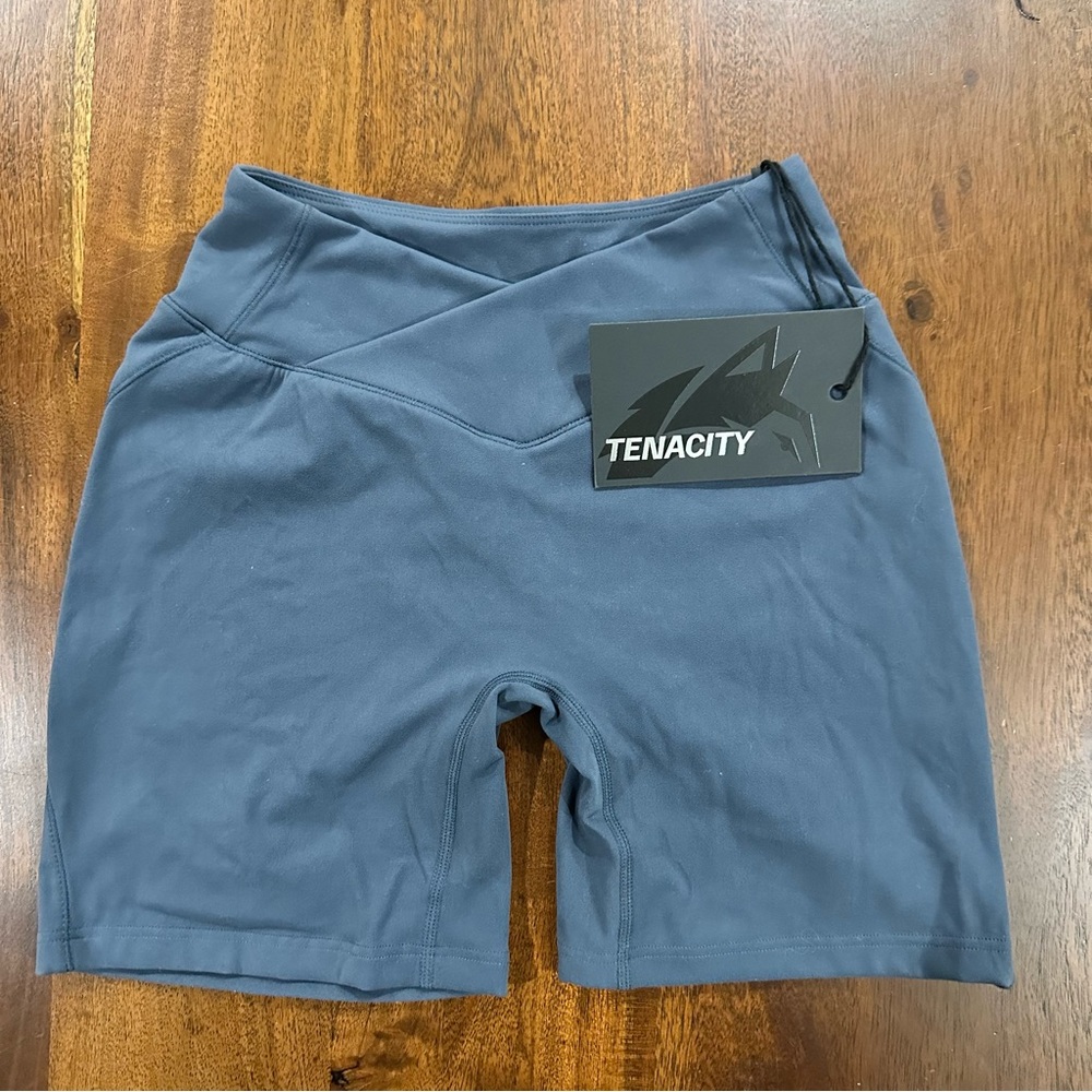 New! Alphalete Tenacity Biker Gym Shorts Size Small Grey Blue